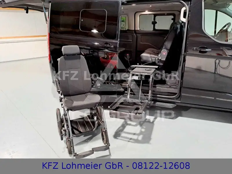 2022 Ford Tourneo