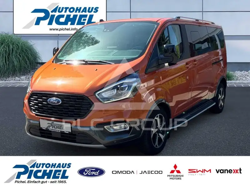 2022 Ford Tourneo