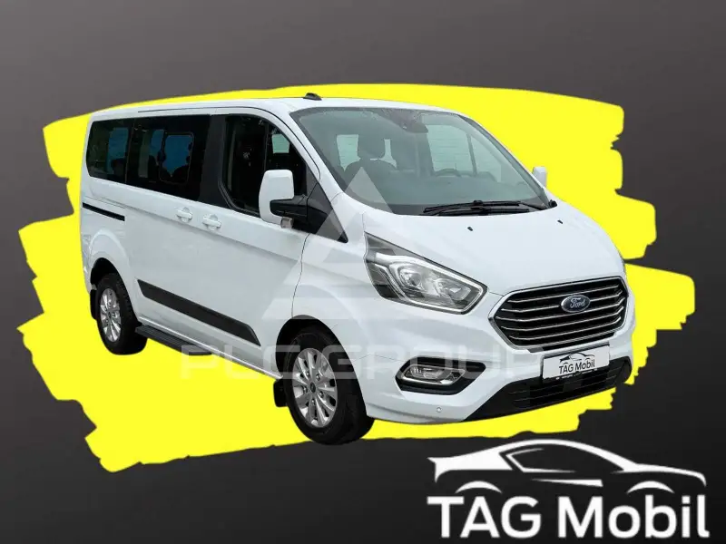 2022 Ford Tourneo