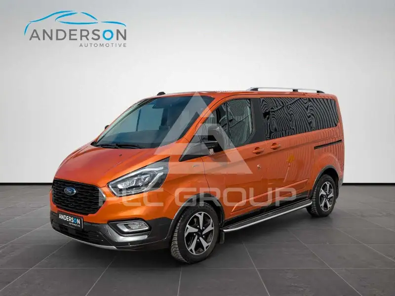 2022 Ford Tourneo