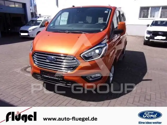 2022 Ford Tourneo