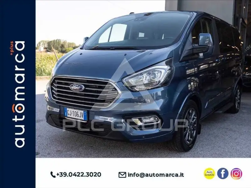 2022 Ford Tourneo