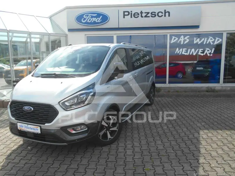 2022 Ford Tourneo