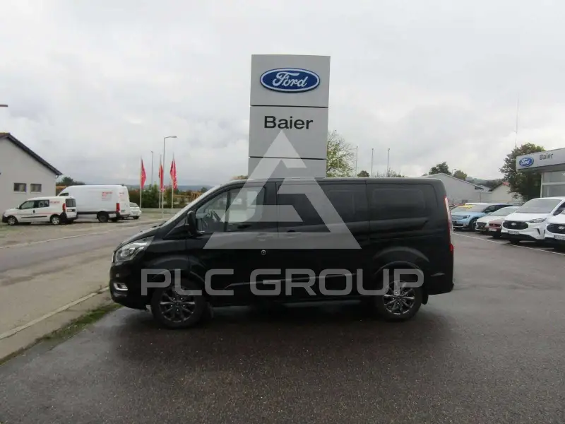 2022 Ford Tourneo