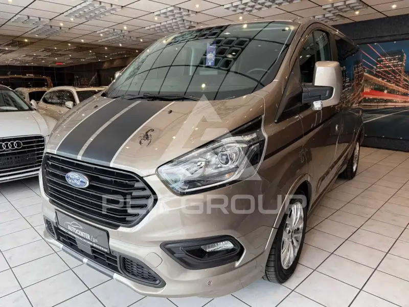 2022 Ford Tourneo