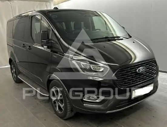 2022 Ford Tourneo