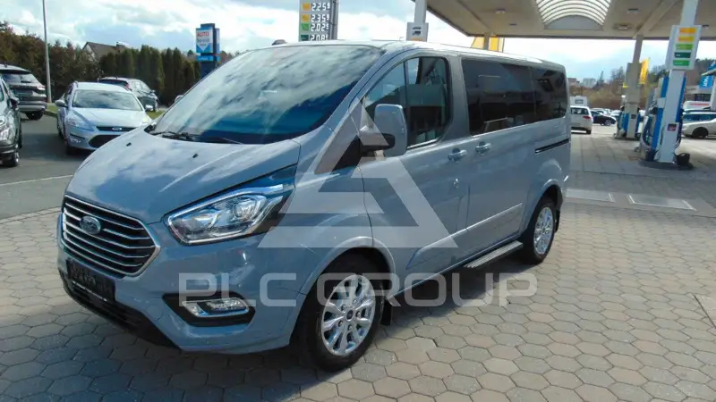 2022 Ford Tourneo