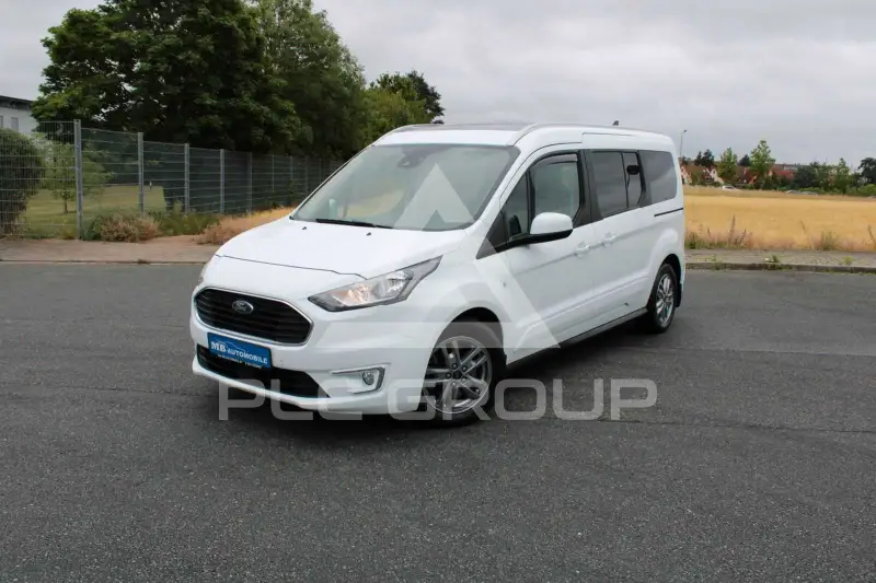 2022 Ford Tourneo
