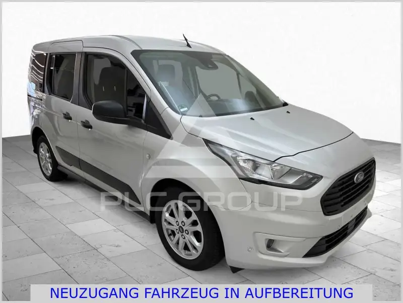 2022 Ford Tourneo