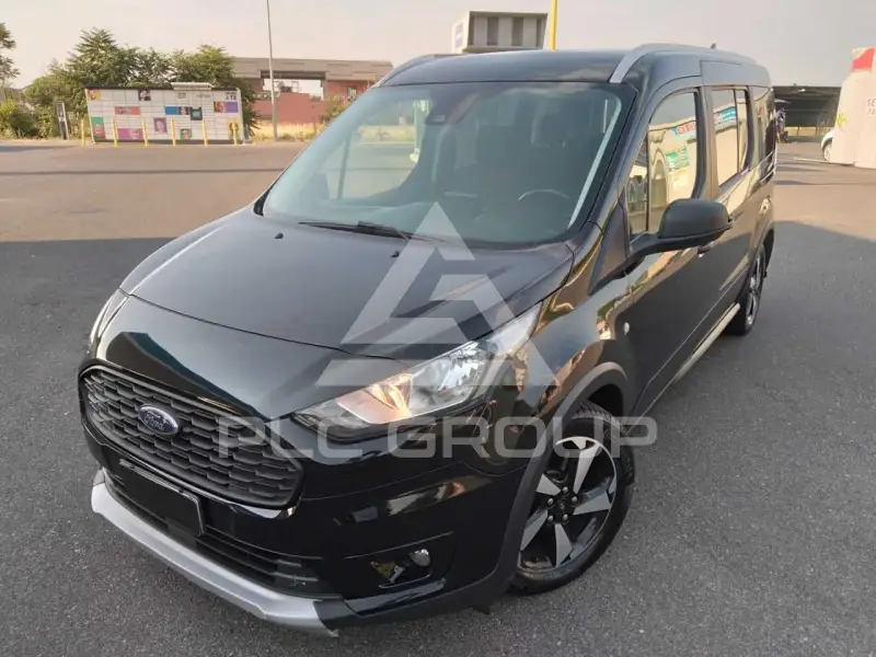 2022 Ford Tourneo