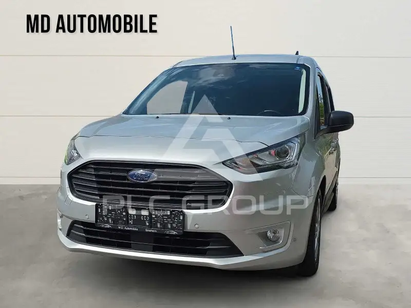 2022 Ford Tourneo