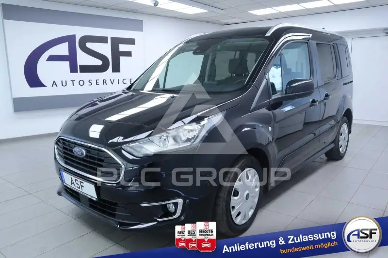 2022 Ford Tourneo