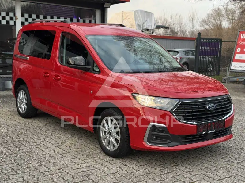 2022 Ford Tourneo