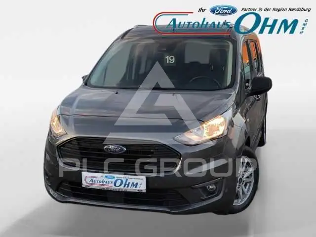 2022 Ford Tourneo