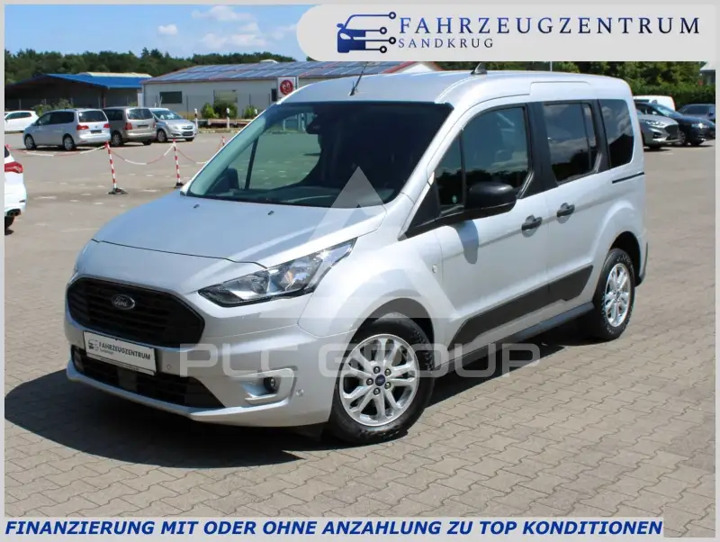 2022 Ford Tourneo