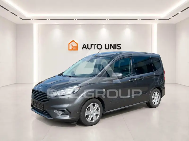 2022 Ford Tourneo