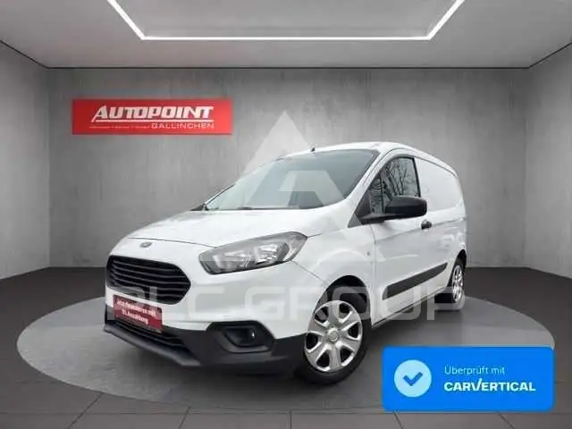 2022 Ford Tourneo