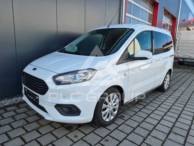 2022 Ford Tourneo