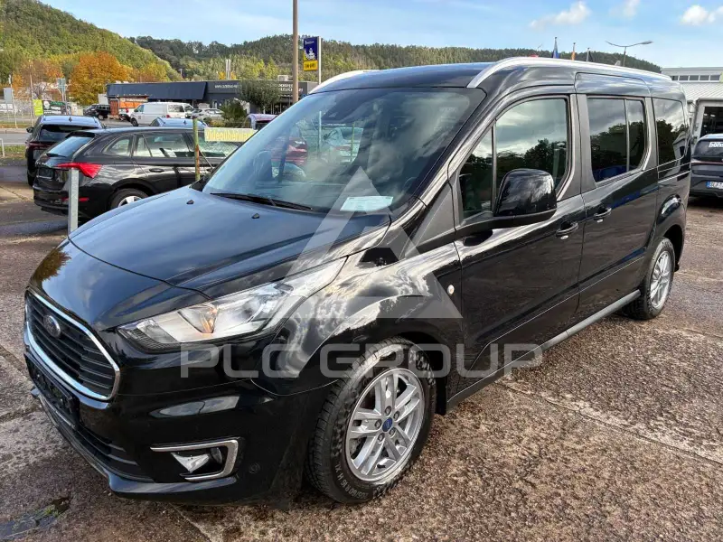 2022 Ford Tourneo