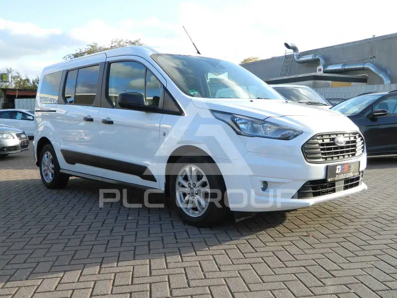 2022 Ford Tourneo