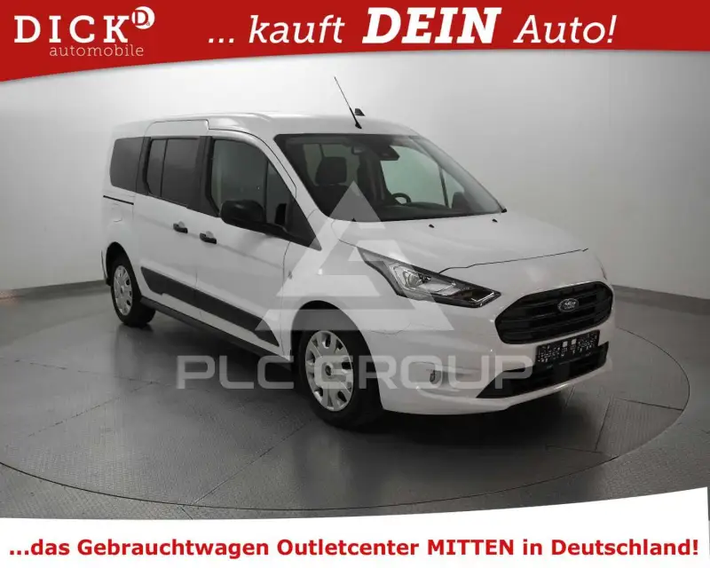 2022 Ford Tourneo