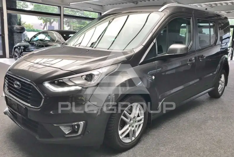 2022 Ford Tourneo
