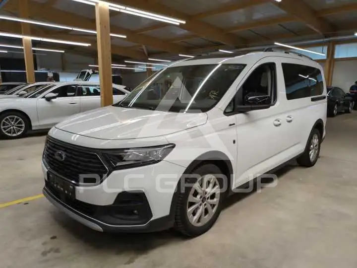 2022 Ford Tourneo