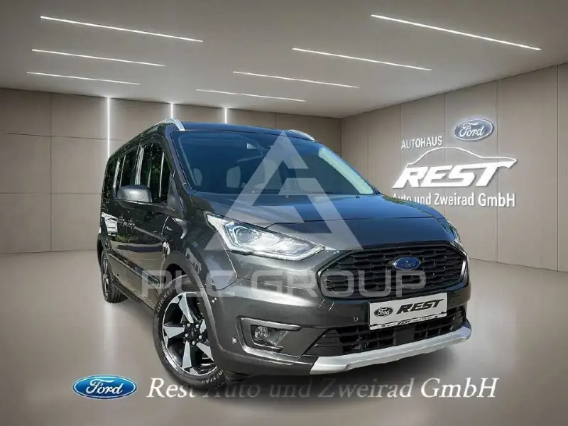 2022 Ford Tourneo
