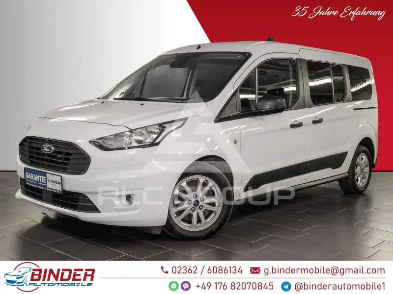 2022 Ford Tourneo