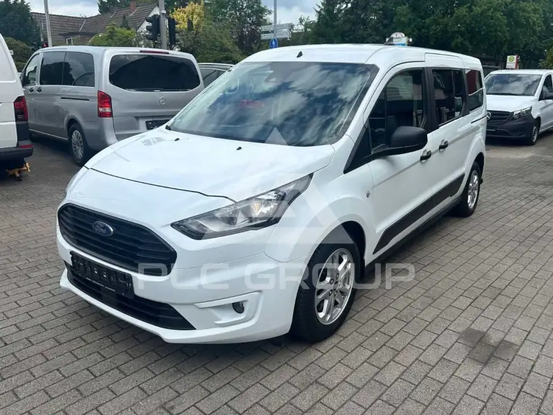 2022 Ford Tourneo