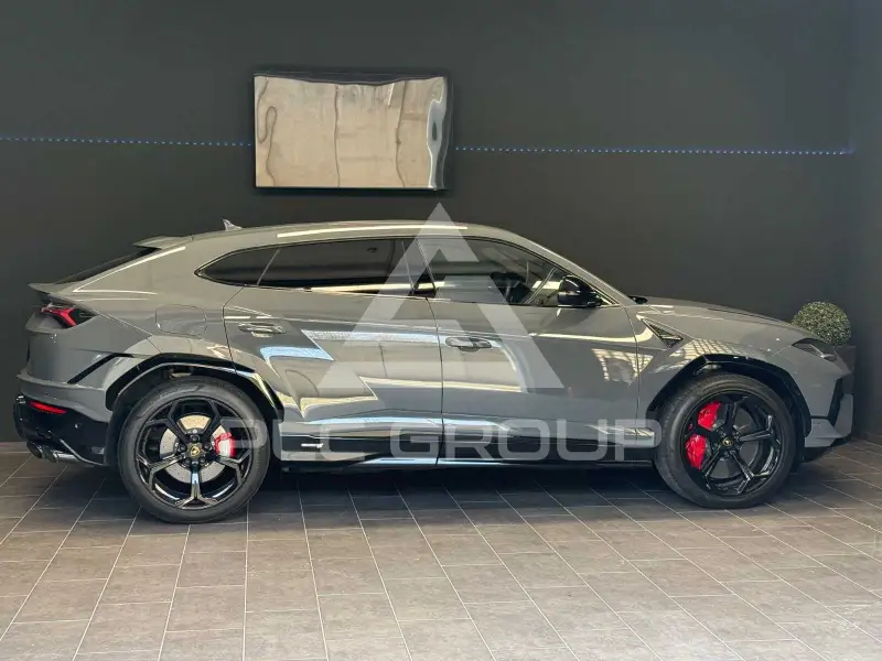 2022 Lamborghini Urus