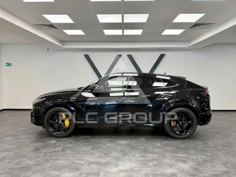 2022 Lamborghini Urus