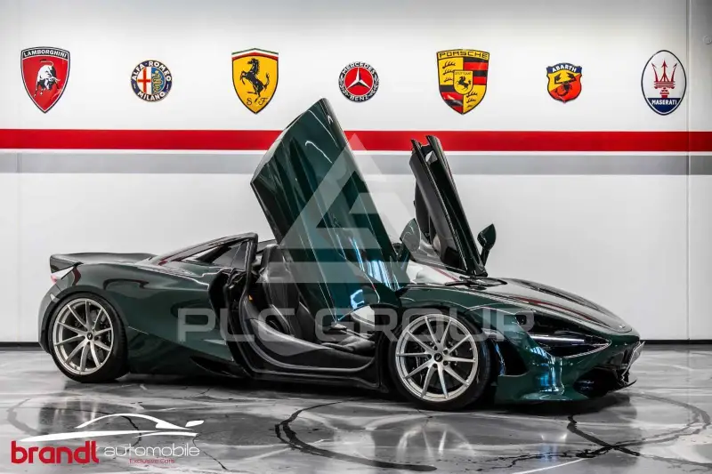 2022 McLaren 720S