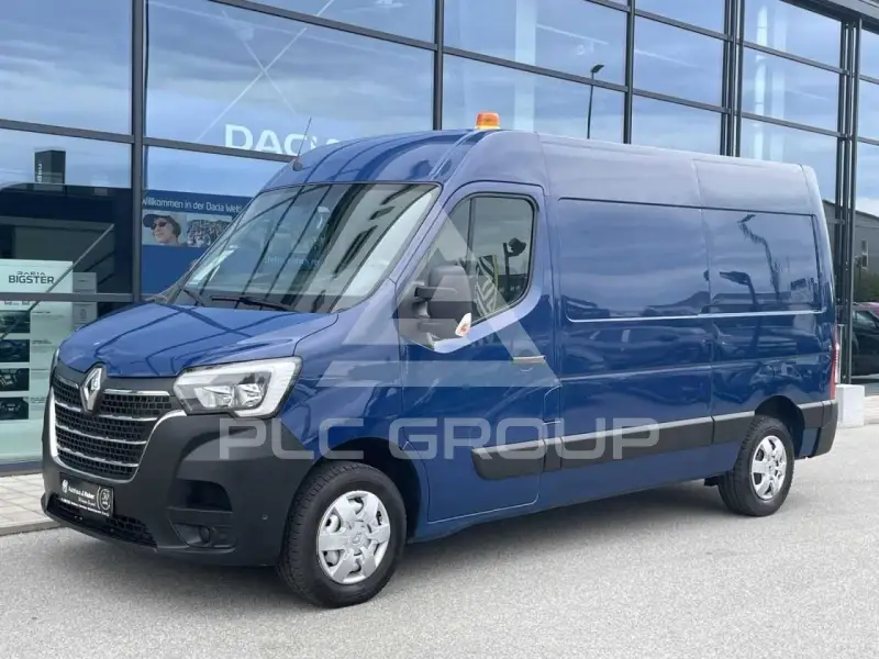 2022 Renault Master