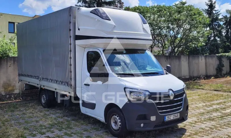 2022 Renault Master