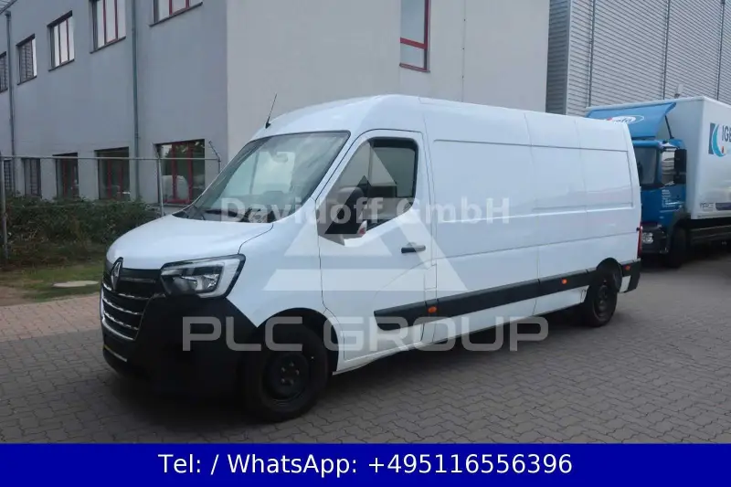 2022 Renault Master