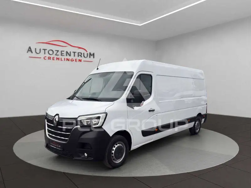 2022 Renault Master