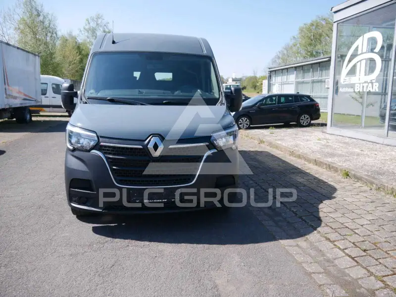 2022 Renault Master
