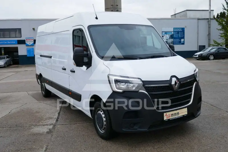 2022 Renault Master