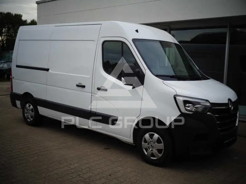 2022 Renault Master