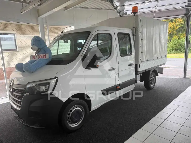2022 Renault Master