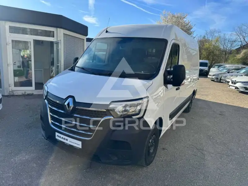 2022 Renault Master