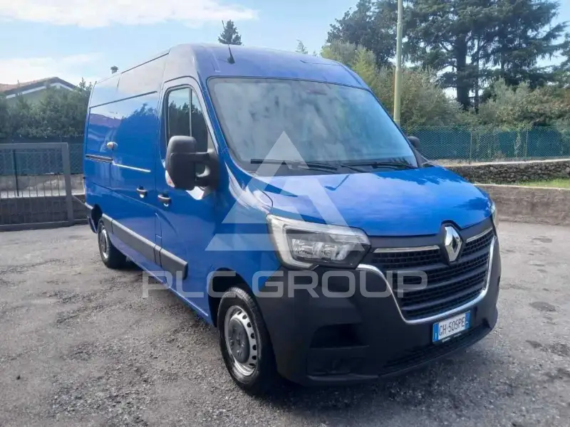 2022 Renault Master