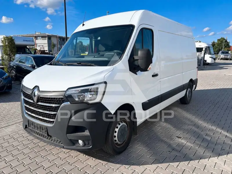 2022 Renault Master