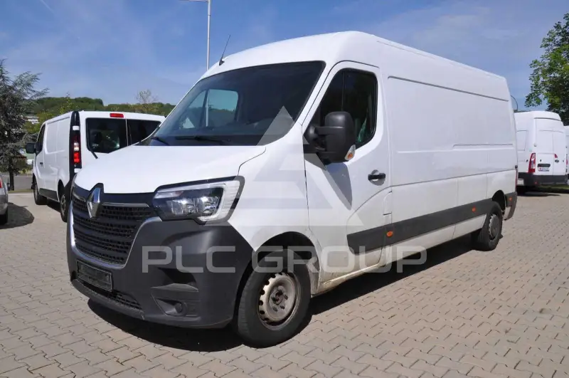 2022 Renault Master