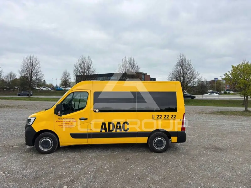 2022 Renault Master