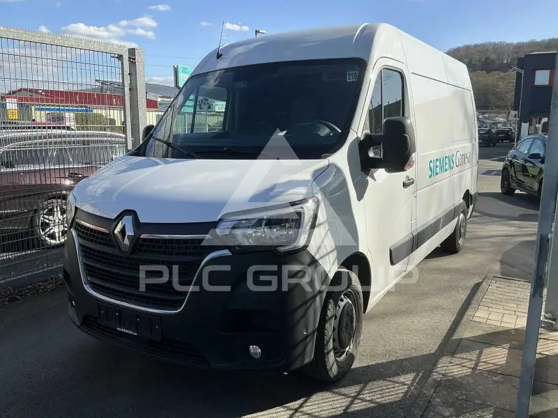 2022 Renault Master