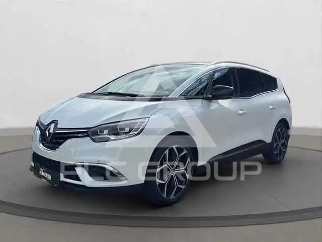 2022 Renault Scenic