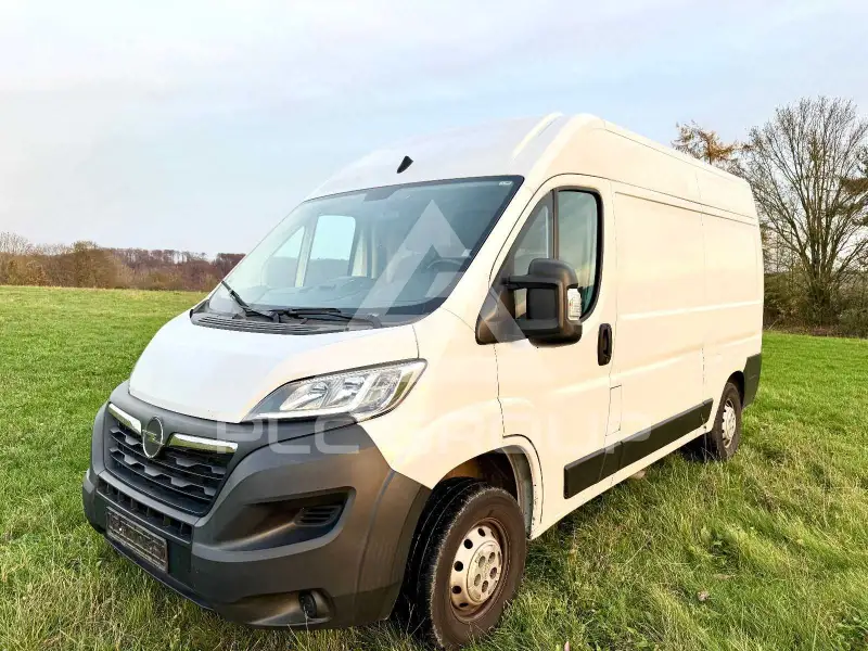 2022 Opel Movano