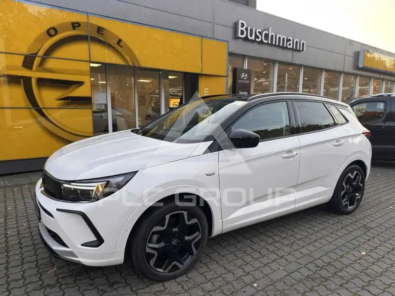 2022 Opel GrandlandX